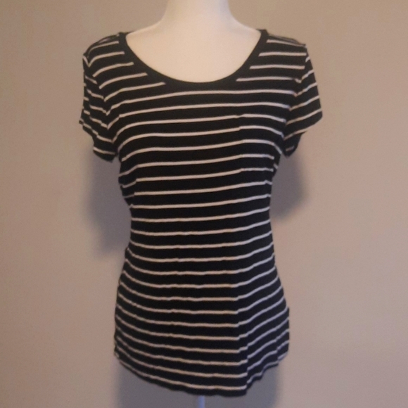 Attention fitted short sleeve t-shirt size large - Picture 1 of 7